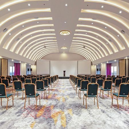 Mercure Pontianak City Center Eksteriør billede