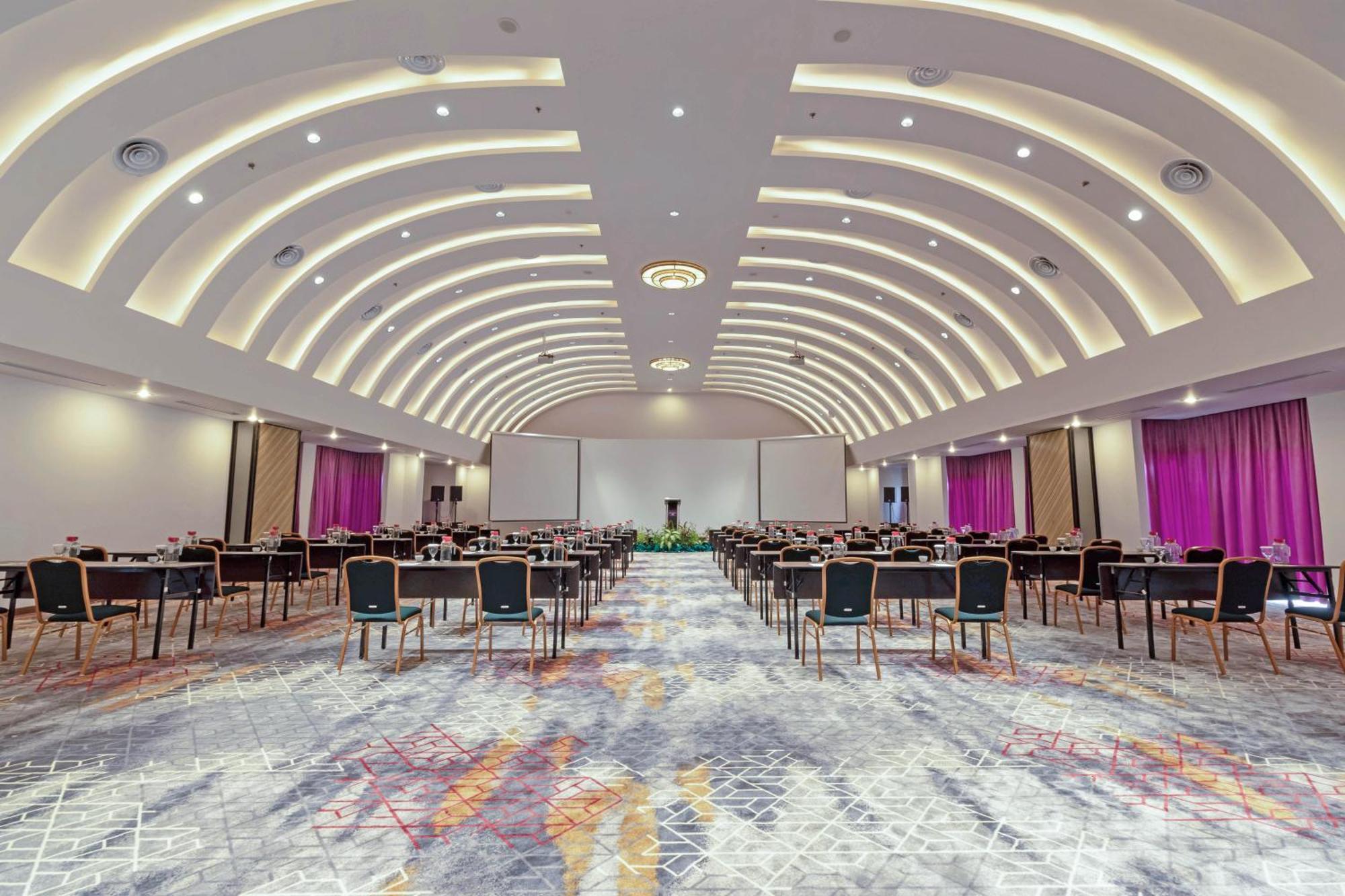 Mercure Pontianak City Center Eksteriør billede