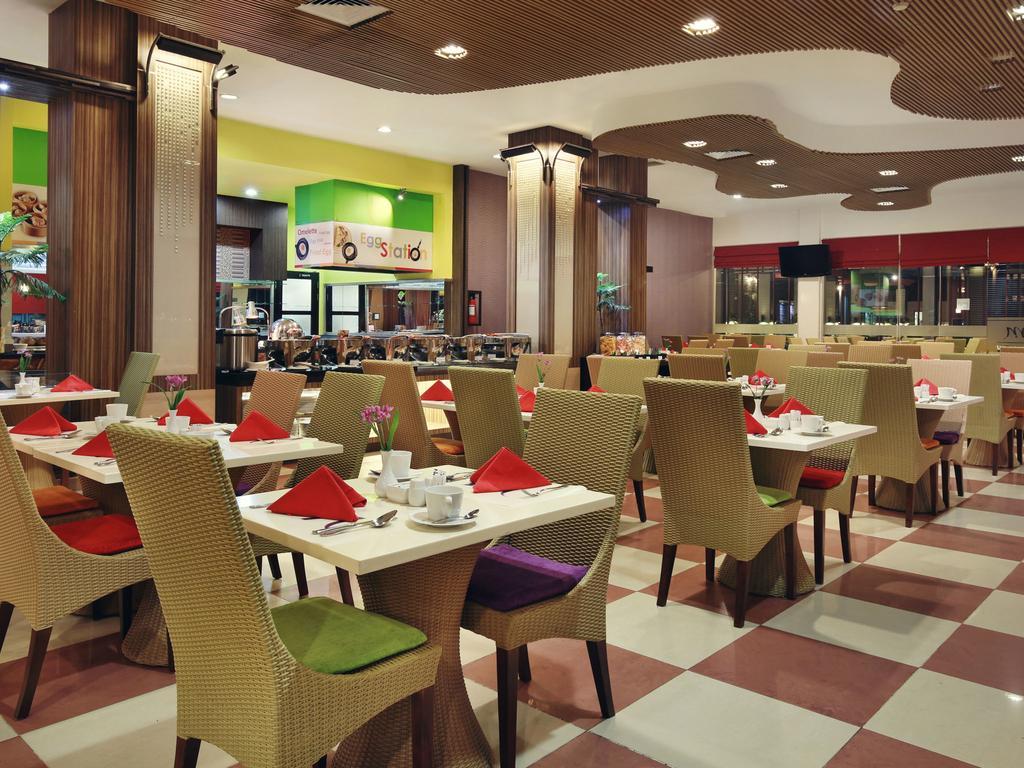 Mercure Pontianak City Center Eksteriør billede